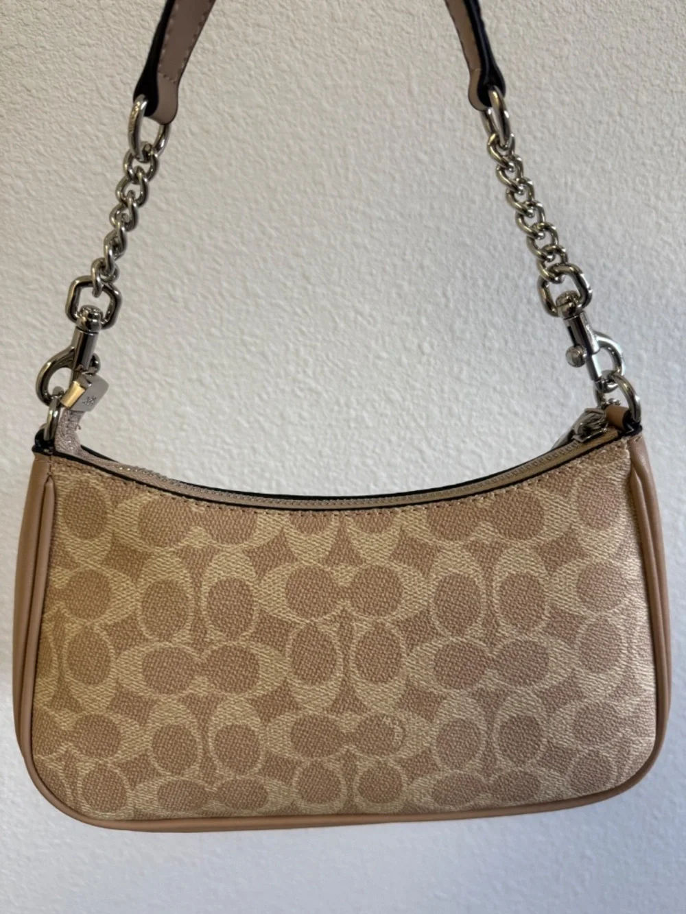 Cute brown coach teri bag!Same day shipping❤️